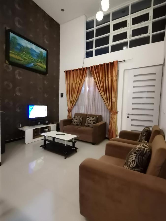 Villa Asri Batu  Exterior foto